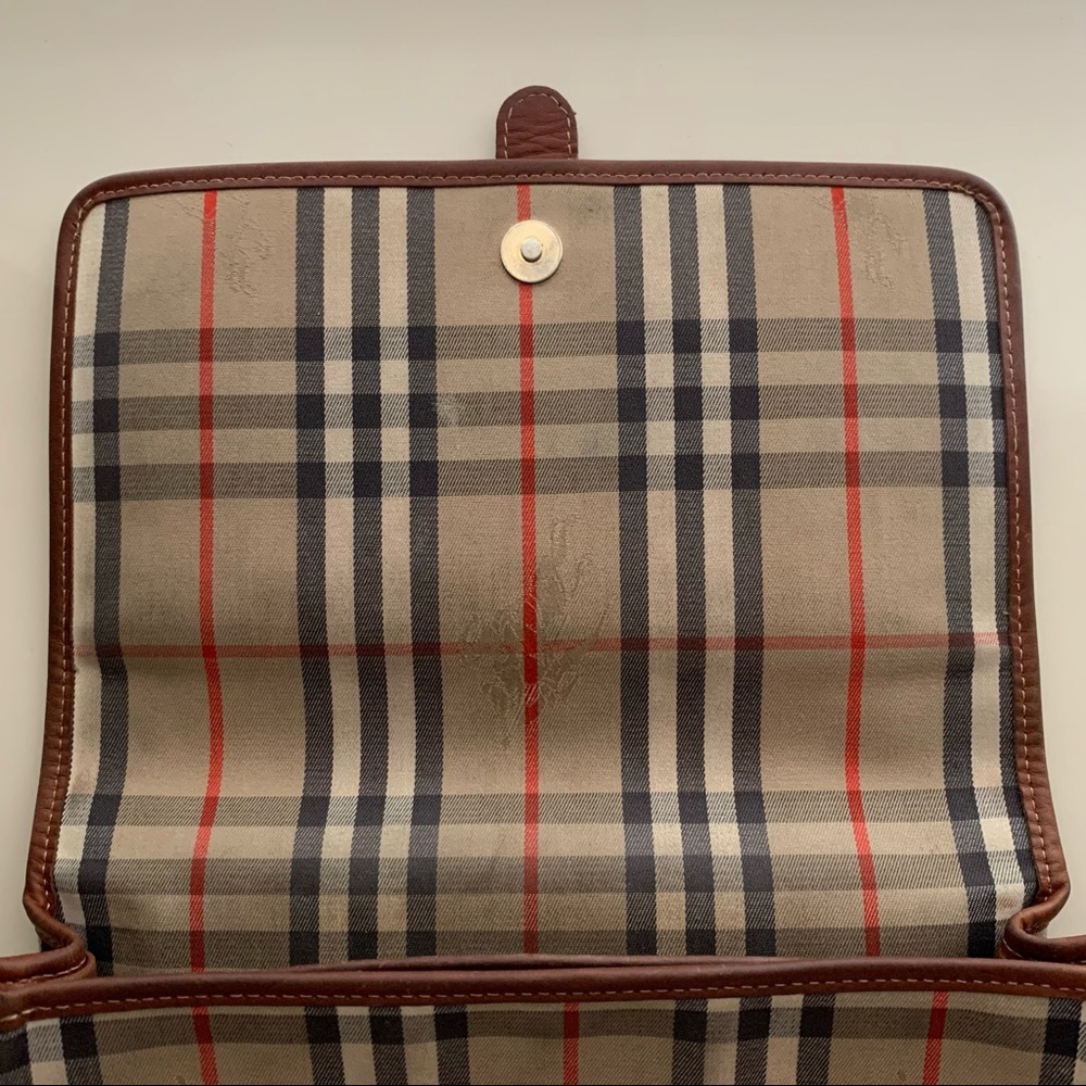 🚫SOLD•E🅱️🅰️Y🚫 Authentic Vintage Burberry Haymarket Check Crossbody Bag - Picture 8 of 13